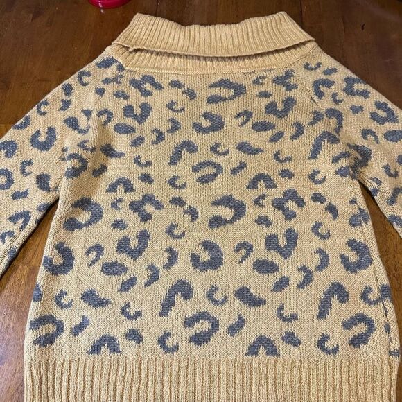 Easel Womens Yellow Tan Leopard Print Oversized Sweater Size Small - Picture 6 of 8